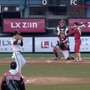 (펌) 구본혁 142, 145 - 김영우 3루타 이미지