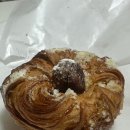 럭키@ 경로당 | 경주 베이커리 카페 디저트시네마 토요일 방문 후기