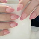 네일도 사랑스럽게