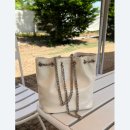 더버킷 | 앤오즈 티위 체인 레더 버킷백 후기, 출근룩에도 주말룩에도 잘 드는 미니 가죽백