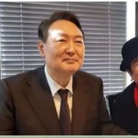 [단독] 4년전 尹 만난 신천지 근우회장…"모든 문제 해결해간다"