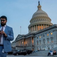 미 의회, 트럼프 ‘이란 공격’ 견제 나선다…전쟁권 결의안 표결 예정