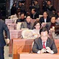 "내홍이 안 끝나"…국힘 '한동훈 제명' 후폭풍, 급기야 "뒷골목 막말" 실랑이