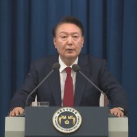 윤석열 "밤 10시 계엄, 국민들 주무시기 전에 알려드리려"