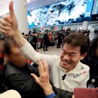 전한길 “윤석열 절연하면 장동혁 버리겠다…한동훈은 배신자 대명사”