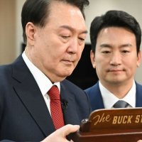 홍준표, ‘모든 책임 내가 진다’ 명패 놨던 윤석열에 “당당히 가라”