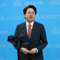 이준석 "韓은 文의 칼, 명백한 민주당 계열"→ 친한계 "싸움 걸지 말고 경기지사나"