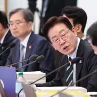 이 대통령 "주한미군 뺀 군사력 세계 5위…왜 자체방어 어렵단 불안 갖나"