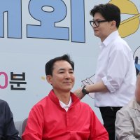 “하정우 도와주는 꼴”…박민식·한동훈 단일화땐 60% 넘게 이탈