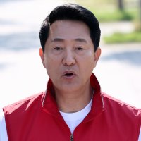 [속보] 오세훈, 투표지 부족 사태에 "개표 중단돼야"