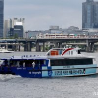 [단독] 관광객 잡겠다던 한강버스…외국인 얼마나 타는지도 모른다