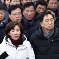 나경원 “공수처 체포 불법”이라더니…‘징역 5년’에 침묵