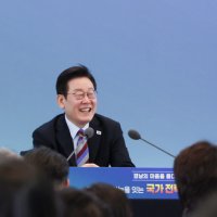 [속보]이 대통령 지지율 55.8%, 2주 연속 상승-리얼미터