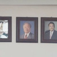 [단독] “전두환·윤석열 사진 걸어야” 파문, 국힘 인천시당에 윤석열 사진 ‘떡하니’