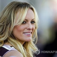 트럼프 ‘포르노 배우 입막음’ 사건 연방법원 이관 기각