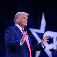 트럼프, 10년만에 보수 진영 'CPAC 행사' 불참…중간선거 포기했나