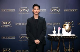 김수현 근황, 73억 손배소 논란 속 당당한 태도…진실은 밝혀질까? 관련 이미지 38