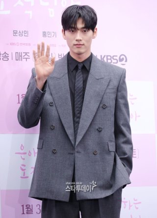홍민기 폭로 SNS 확산