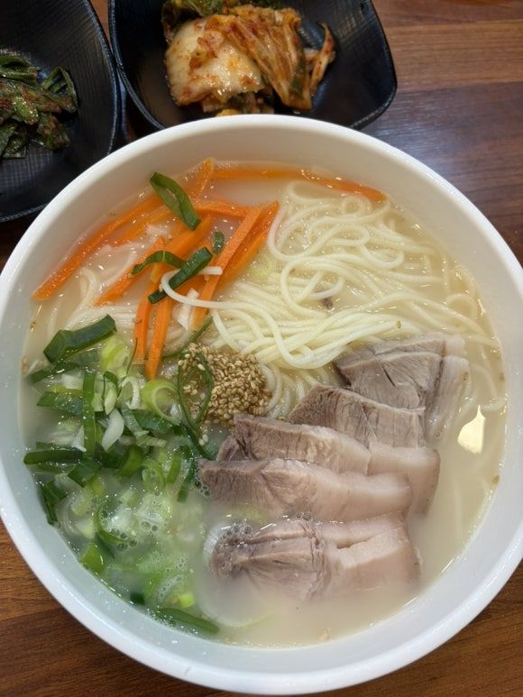 제주시 제주공항 주변 국수마당 본점 고기국수 비빔국수 솔직후기 내돈내산