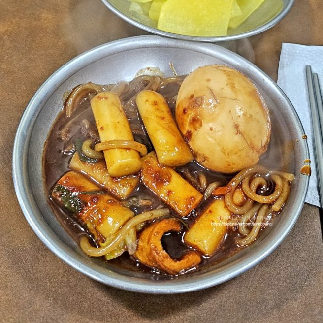 은평구 구산역 즉석떡볶이 맛집 드라마 궁 응답하라 성재재업고튀어 코스모스 분식