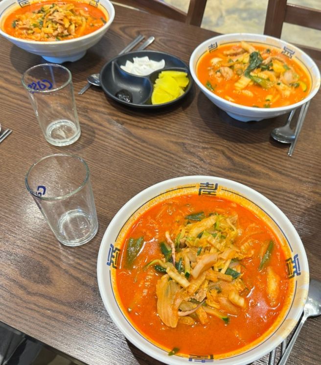 12월 일상 _ 맛있고 달콤하게 살아가는 일상 [ 김천 향연 파사저카페 오뚜기식당 독도횟집 처갓집 ]