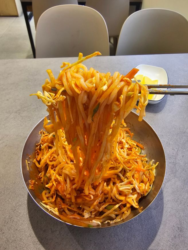 ​[영주 맛집] 쫄면 2탄, '중앙분식' 솔직 후기! 나드리와 전격 솔직비교 주차 꿀팁 (내돈내산 후기) 🍜