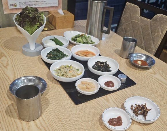 [부산 금정구 맛집] 보양식 추천 박달집 현지인도 즐겨먹는 흑염소 갈비탕 흑염소 수육