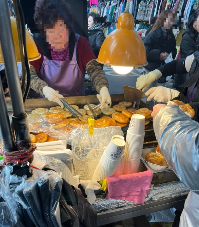 [대구] 서문시장 칼국수 맛집 합천할매손칼국수 후기 씨앗호떡 단골 추천