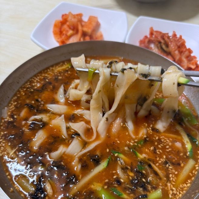 강릉 장칼국수 맛집 형제칼국수 일요일 오픈런 주차장