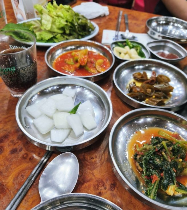 강원도 춘천 냉이 닭갈비 맛집, 윤일 닭갈비 솔직 후기 (미나리 시즌도 OK)