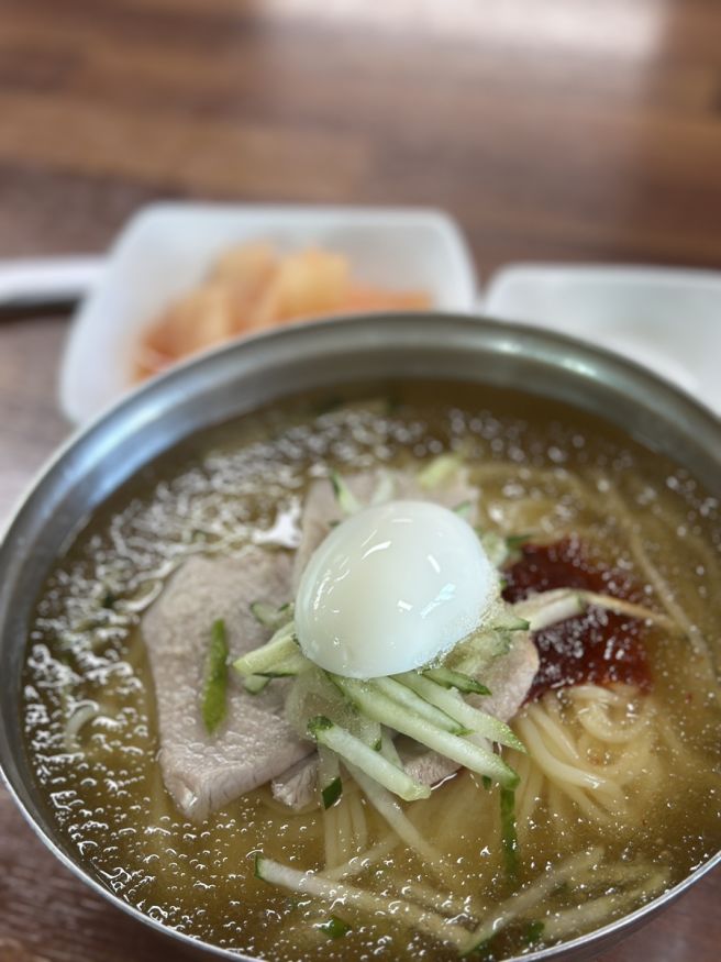 제주 밀면의 근원을 찾아 본점 방문 산방식당 본점
