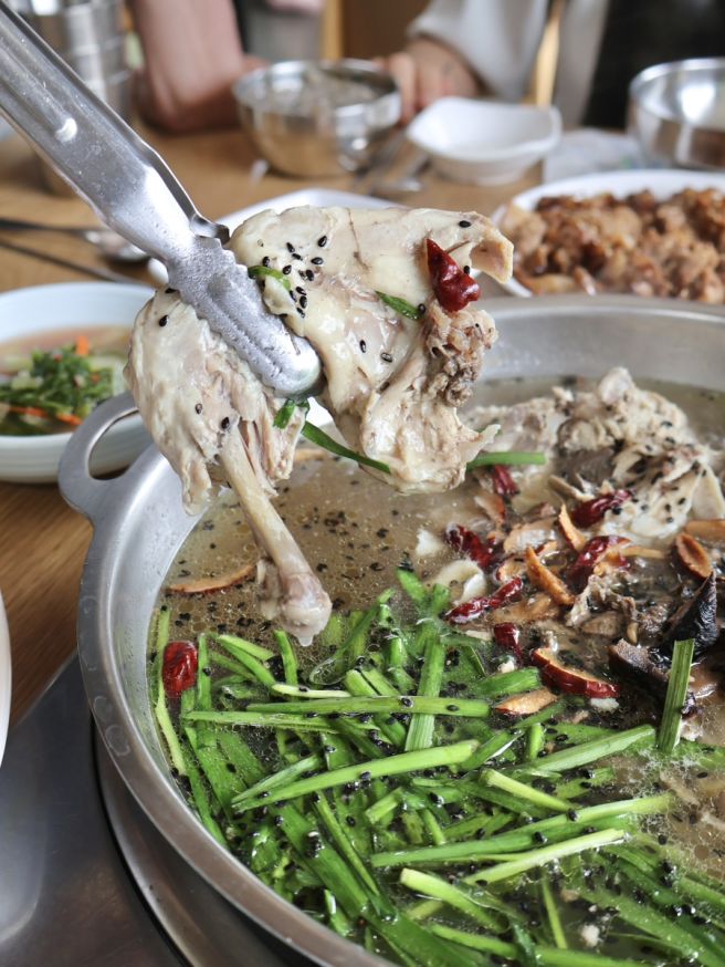 강정보 맛집 경산식당, 다사 가족외식으로 좋은 능이 백숙 후기