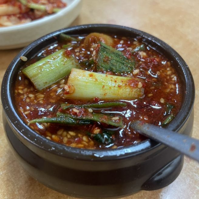 [경산] 남산면 국시집 / 양이 상당히 많은 육국수