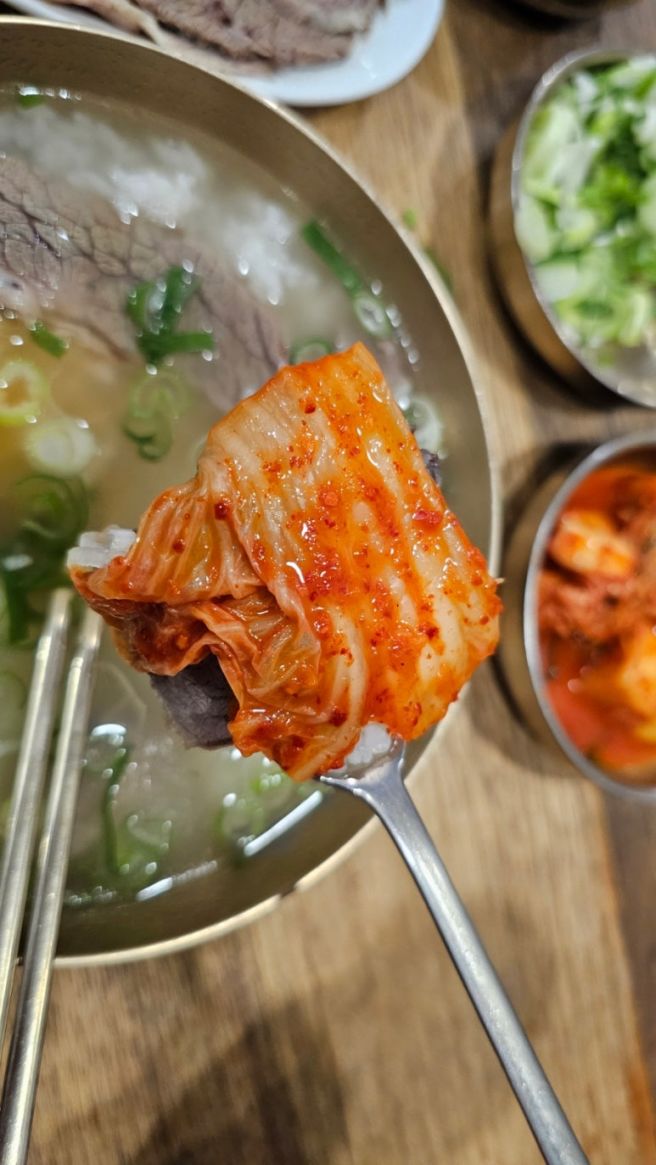 하동관 명동본점. 수육과 곰탕을 먹었어요. 백년식당 미쉐린