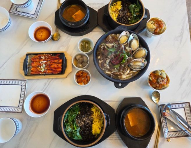 식사대접하기좋은 경산 맛집 한정식_인터불고CC 골프장 근처 밥을짓다 경산점