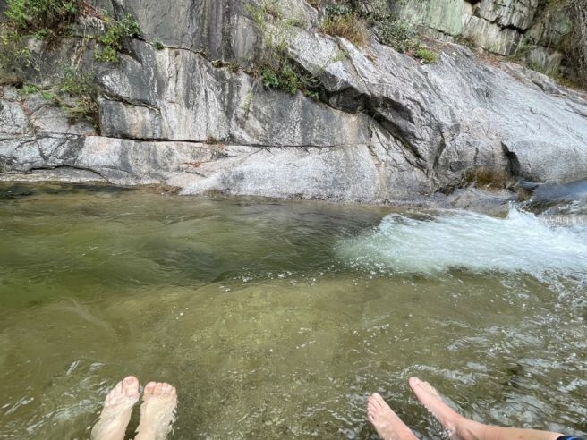 [팔공산 비로봉] 군위 동산계곡 맛집 시골밥상 방문, 오리불고기+칼국수