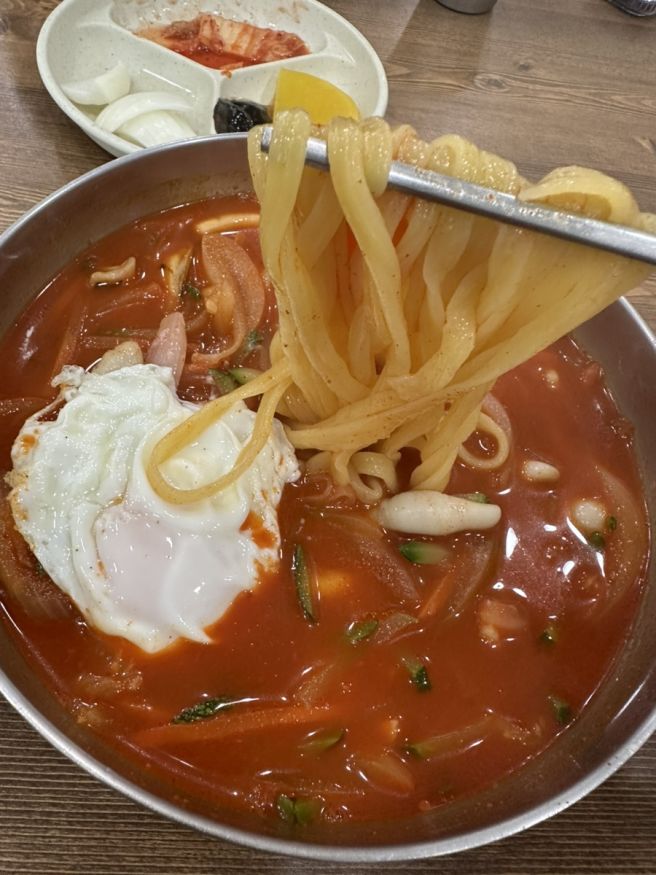 만춘루 강릉교동택지