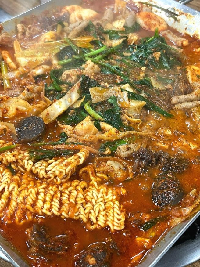 지동시장 순대타운 호남순대 순대곱창볶음 친절하고 서비스 많은 곳