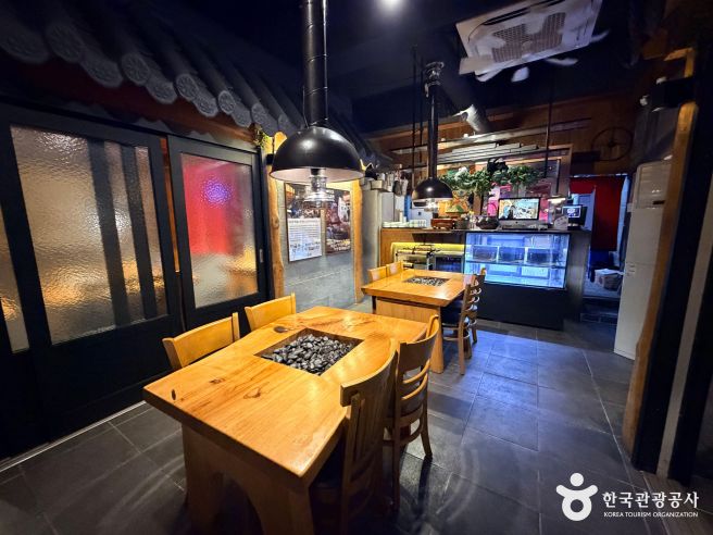 봄꽃개화지도_봄감성제대로 즐기는 전국봄나들이명소&amp;로컬축제총정리/봄향기가득_노란산수유물결을 마주...