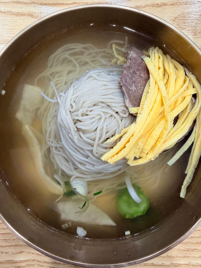 경주 토박이가 추천하는 블루리본 6년의 위엄, 평양냉면 맛집 울산 풍로옥을 소개합니다.