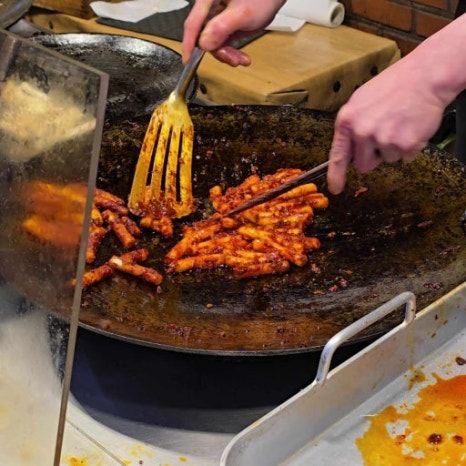 [2TV 생생정보] 서울 종로 맛집 추천! 조선시대 장군 길 원조정할머니기름떡볶이 방문 후기