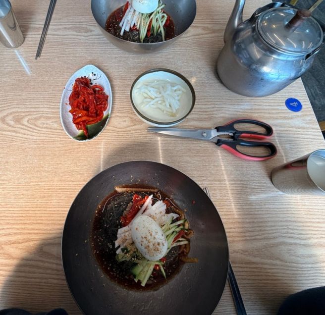 속초 함흥냉면은 역시 속초중앙시장 함흥냉면옥