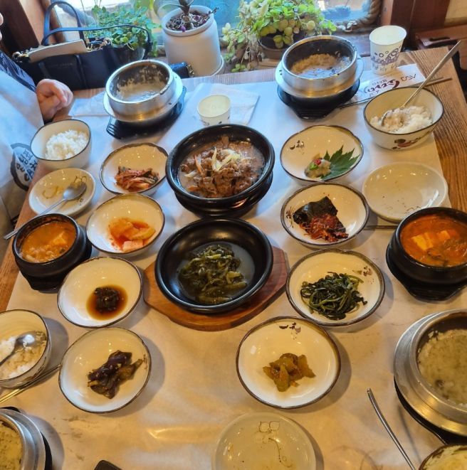 이천 도자기 그릇 구경 후 필수 코스? 블루리본 14년 이천 ‘임금님쌀밥집’ 내돈내산 솔직후기