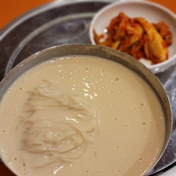 [중구/시청역맛집] 58년 전통 서울에서 가장 유명한 시청역콩국수맛집, 진주회관