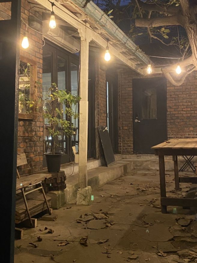 춘천 고양이가 있는 분위기 좋은 갬성 카페 | 포지티브즈