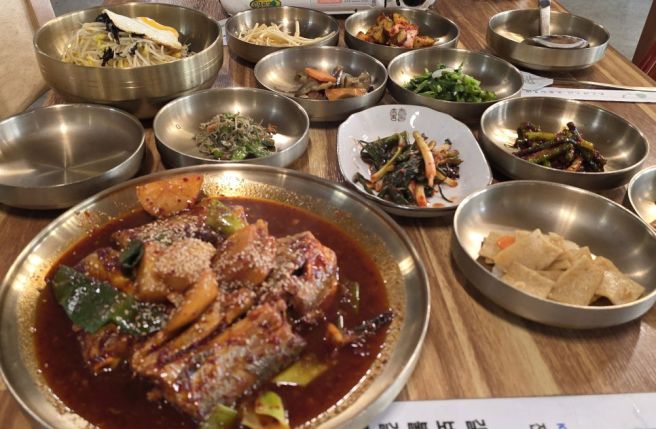 44년 3대를 이어온 관촉사맛집 '돌체한정식'