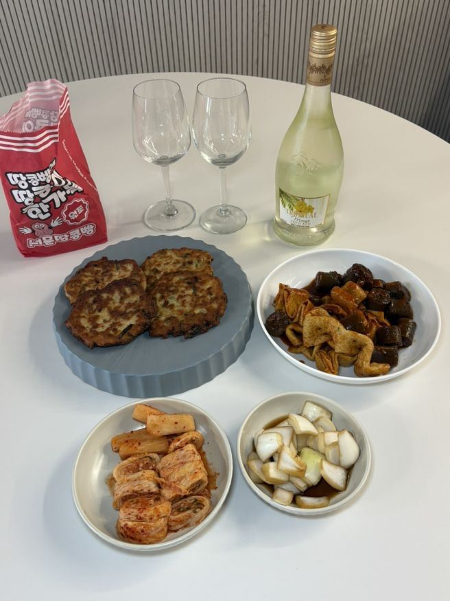 대구 노포 맛집 최영경할매빈대떡 비 오는 날 김치가 왜 이렇게 유명할까?
