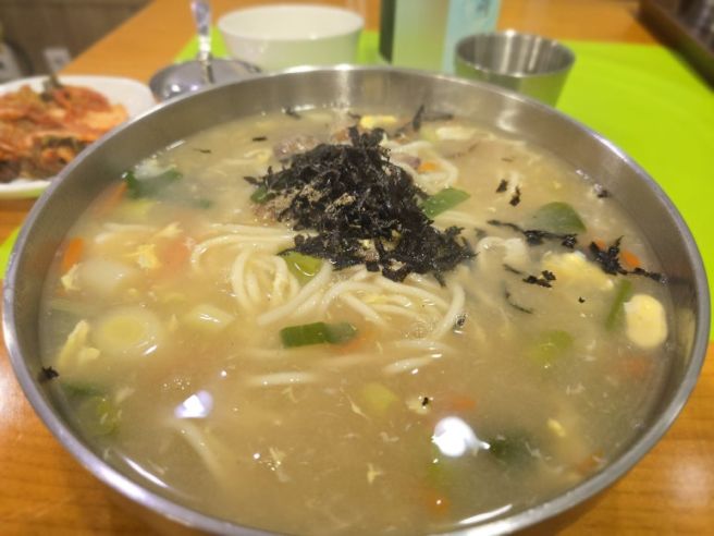 천안 내주변맛집 "길목칼국수" 숨은맛집 국수 칼국수 해물칼국수 신방동 비오는날 점심 성지새말 ep. 276