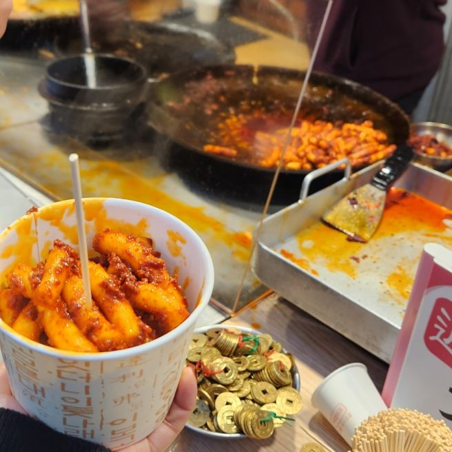 서울볼거리 종로데이트 엽전도시락 닭꼬치 기름떡볶이맛집 원조정할머니기름떡볶이 통인시장