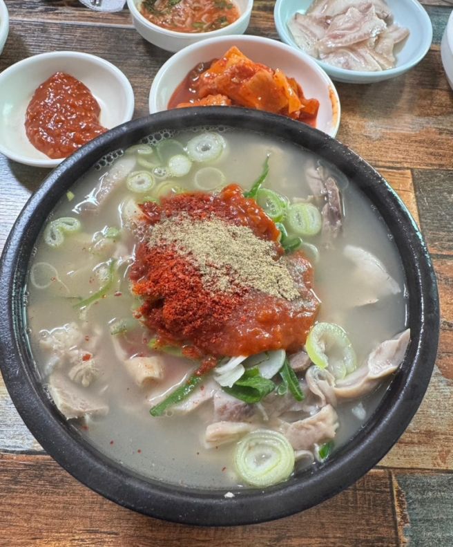 부산 광안리 돼지국밥 맛집 자매국밥, 타지에서도 찾아오는 진짜 이유